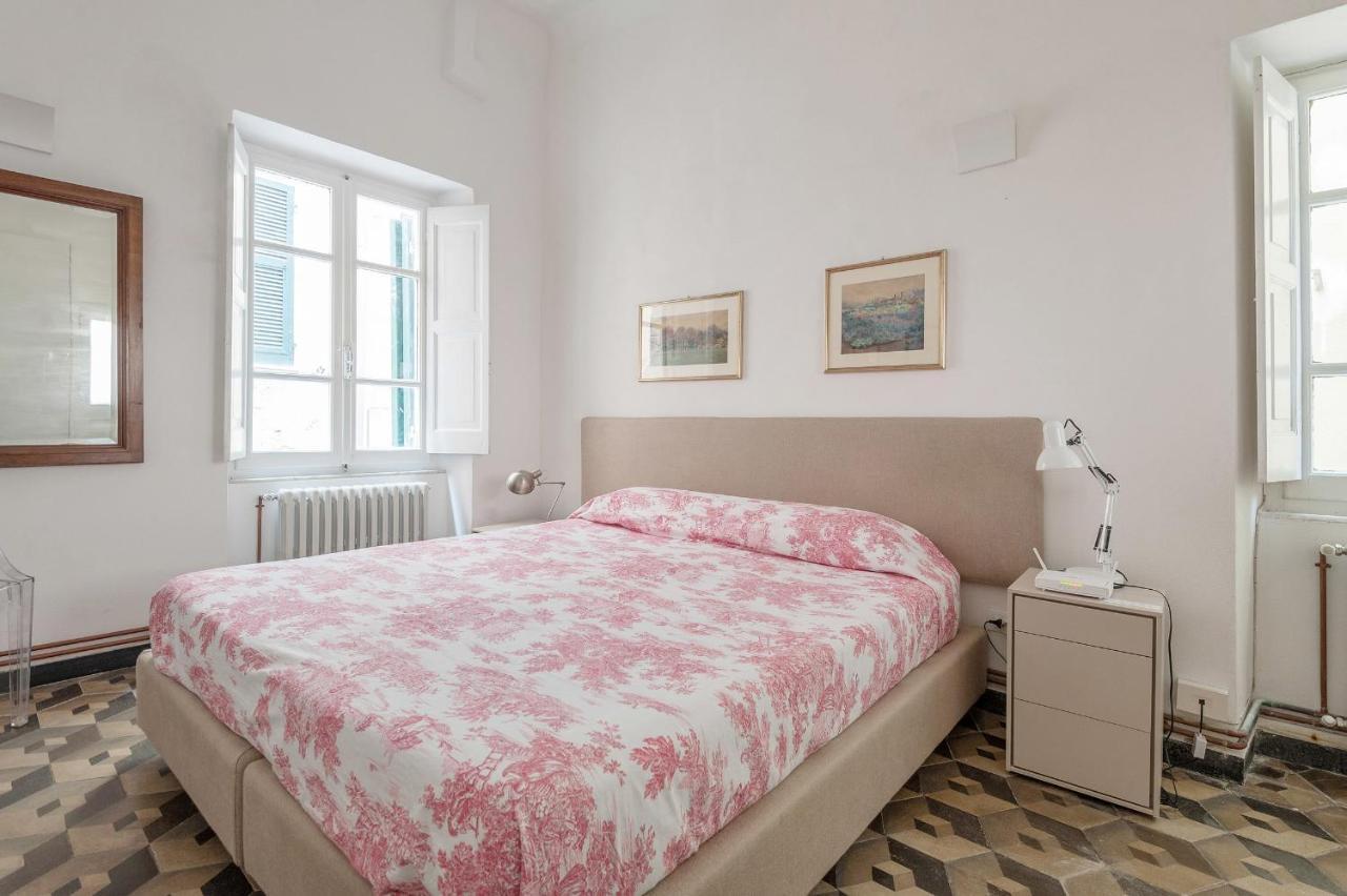 Marina Apartment, Unique, Authentic, Beachfront, 2 Aircondo Bdr , 2Bht, Easy To Train Or From Private Parking Vernazza Zewnętrze zdjęcie