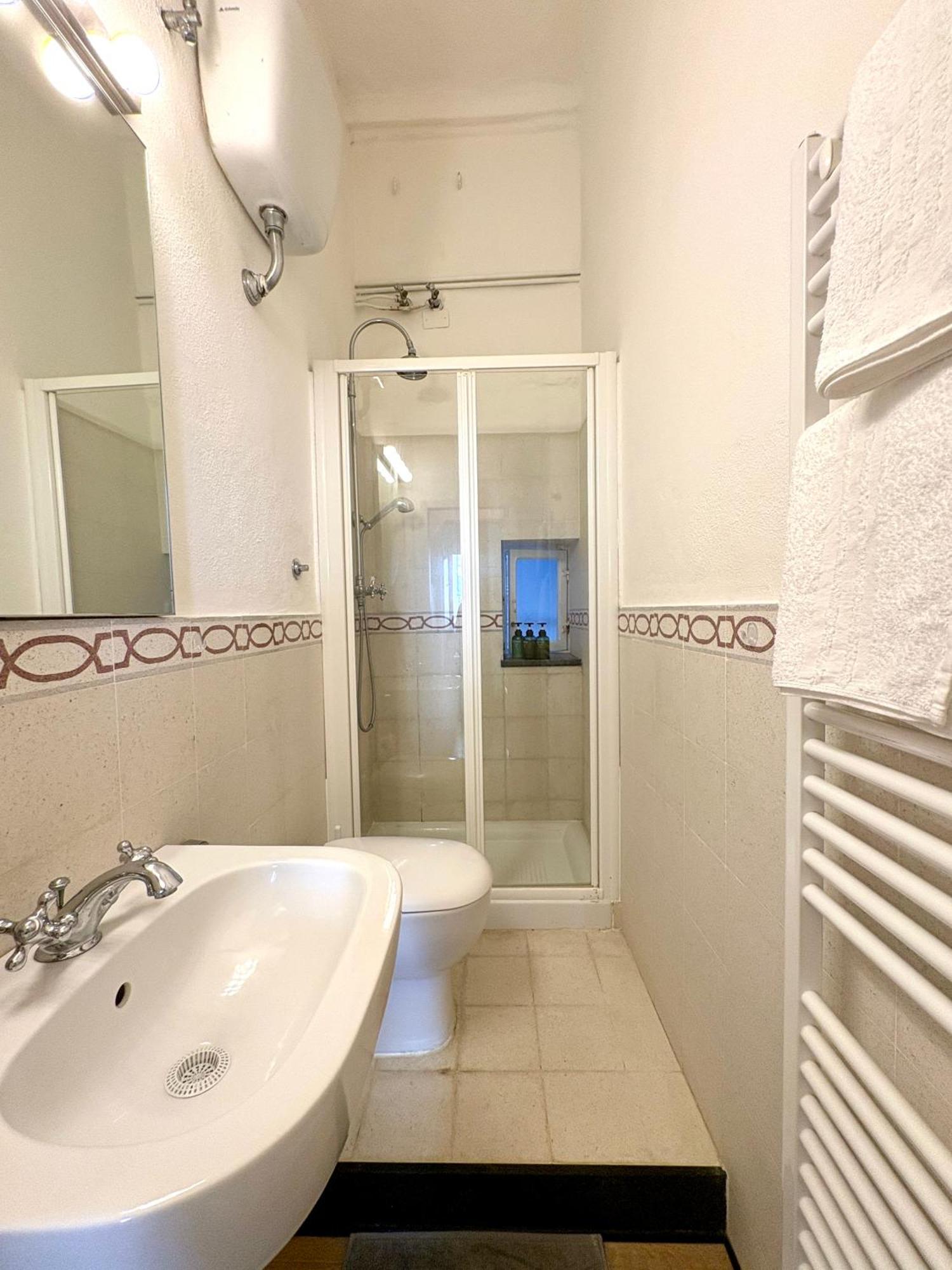 Marina Apartment, Unique, Authentic, Beachfront, 2 Aircondo Bdr , 2Bht, Easy To Train Or From Private Parking Vernazza Zewnętrze zdjęcie